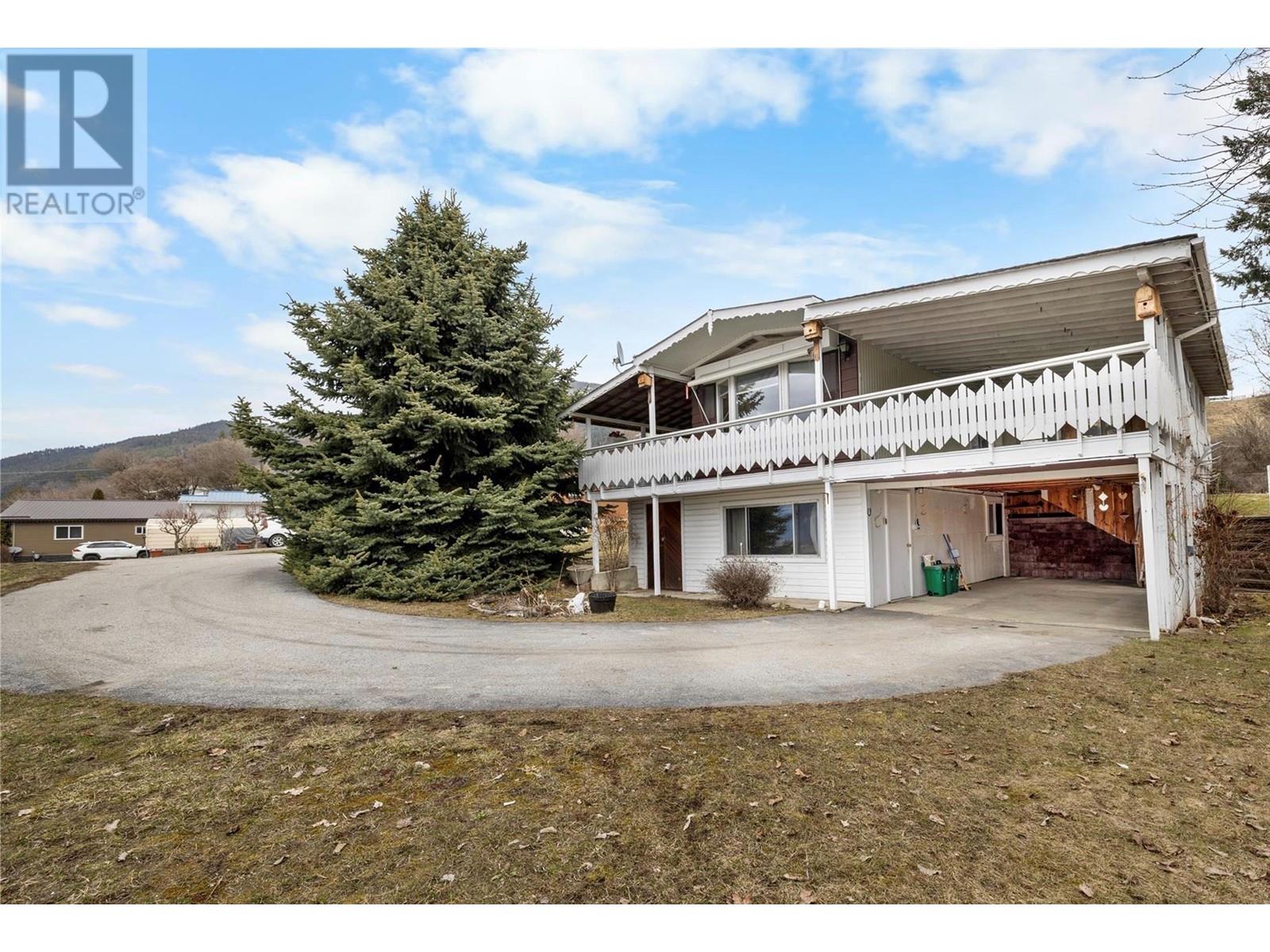 445 6th Avenue N Unit 27, Creston, BC V0B 1G3