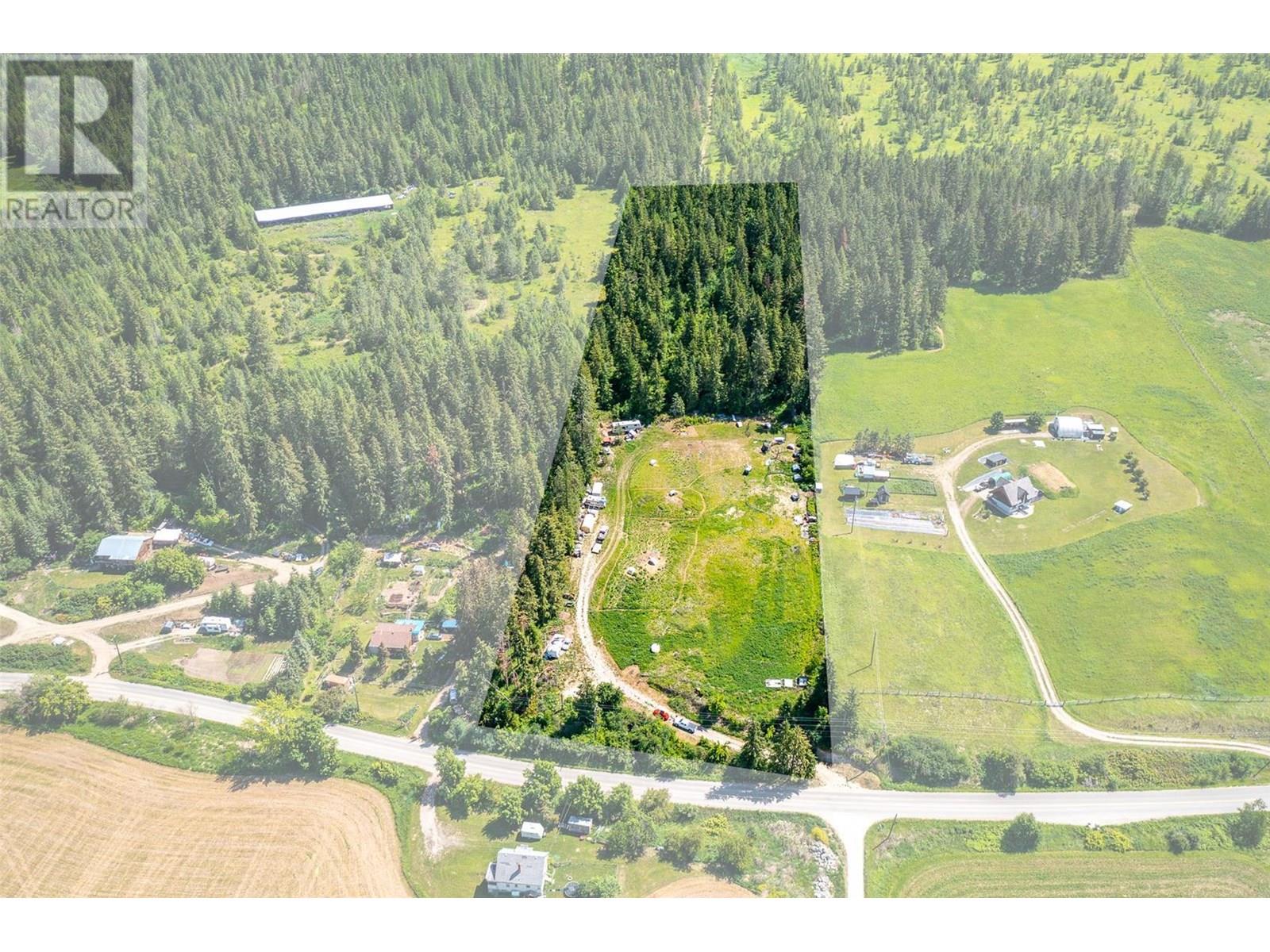 579 Enderbygrindrod Rd, Enderby, BC V0E 1V4