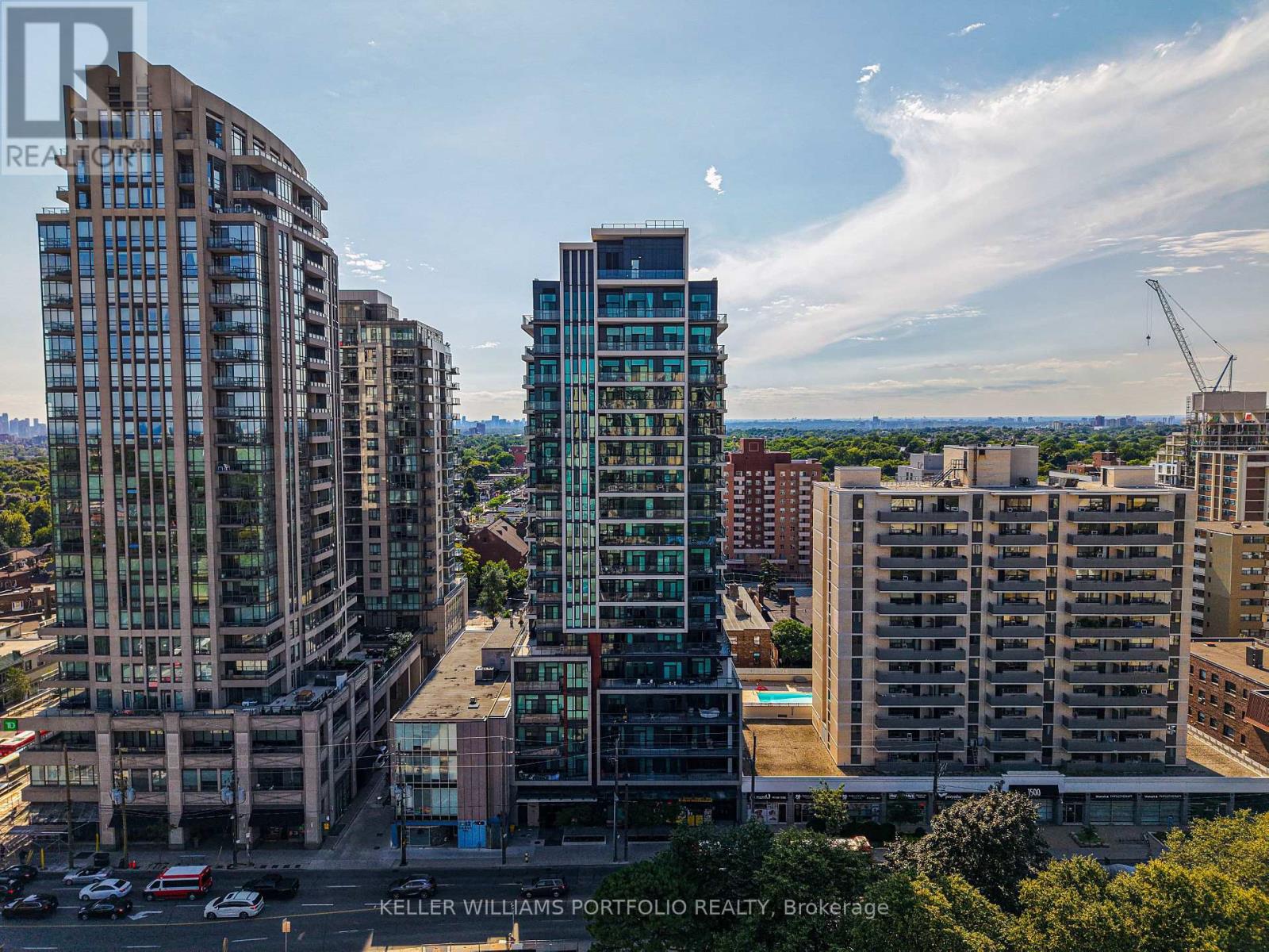 1101 1486 Bathurst St, Toronto, ON M5P 0A5