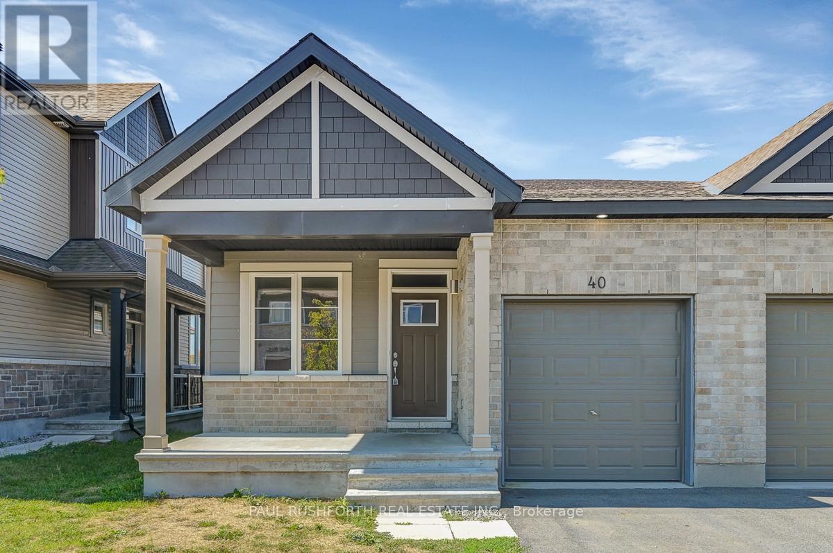 40 Riddell St, Carleton Place, ON K7C 0K3
