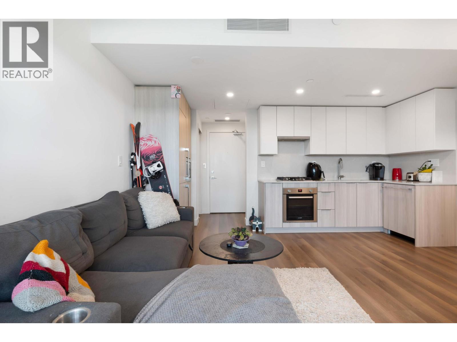 901 Lougheed Highway Unit 1405, Coquitlam, BC V3K 0J3