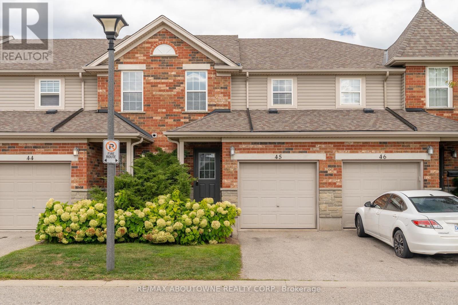 45 124 Gosling Gdns, Guelph, ON N1G 5K6