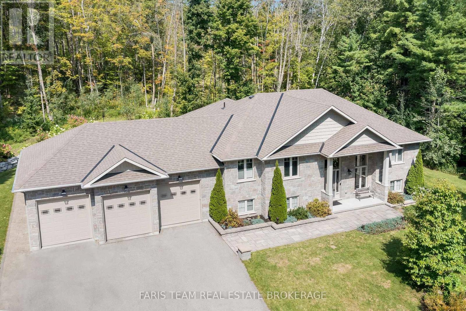 1559 Rimkey Cres, Severn, ON L3V 0E9