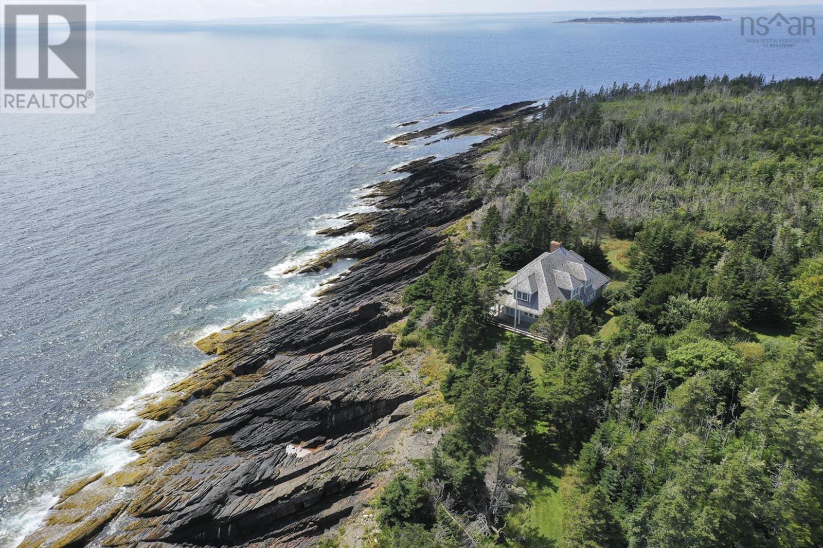 91 Ironbound Trl, East Ironbound Island, NS B0J 3G0