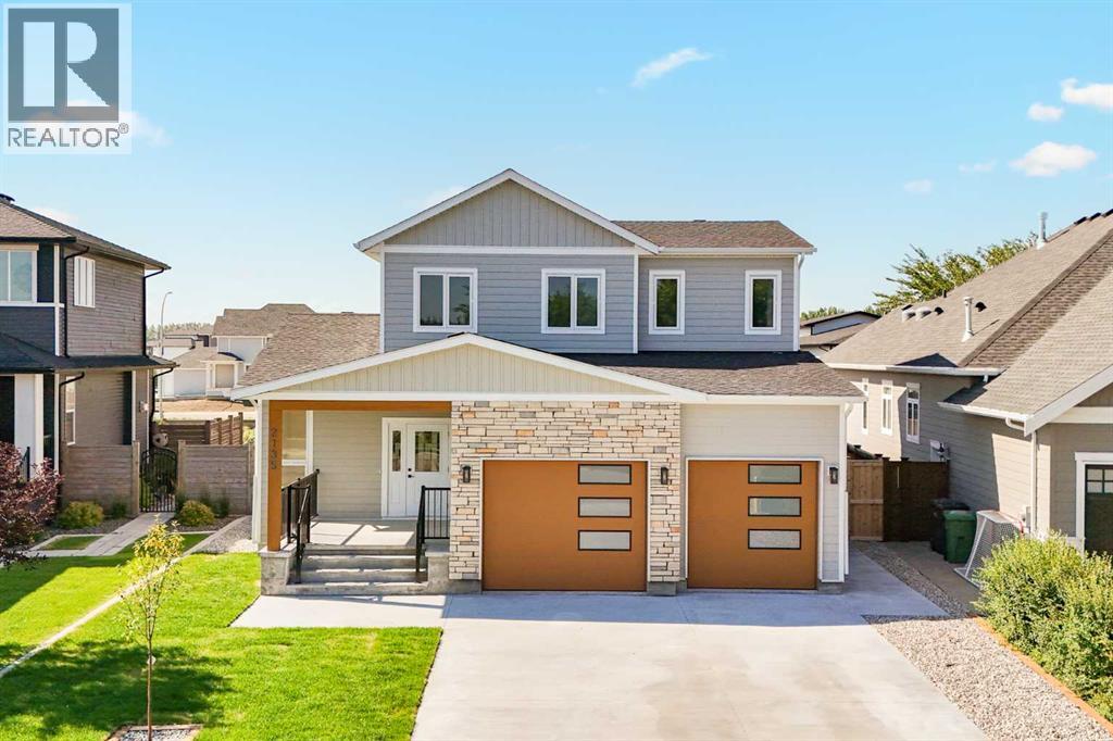 2135 Cottonwood Dr, Coaldale, AB T1M 0A6