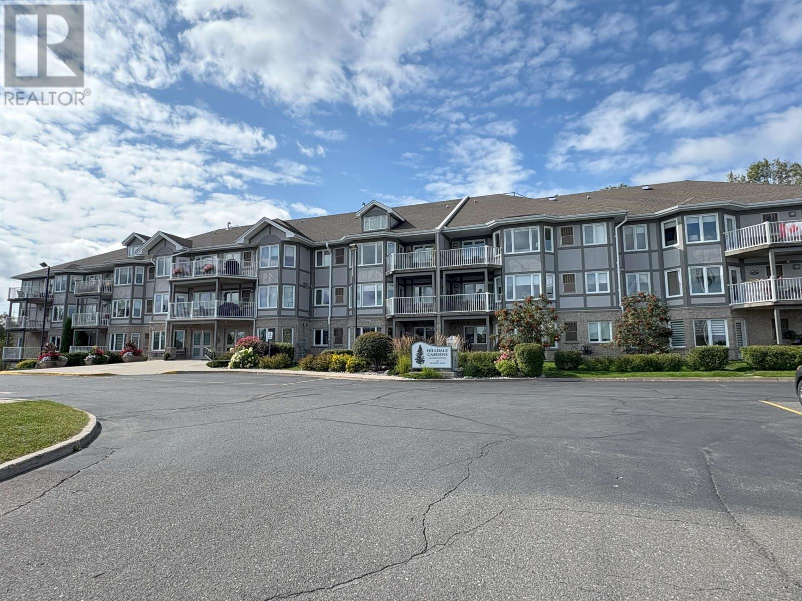 315 Hilldale Rd Unit 105, Thunder Bay, ON P7G 1J7