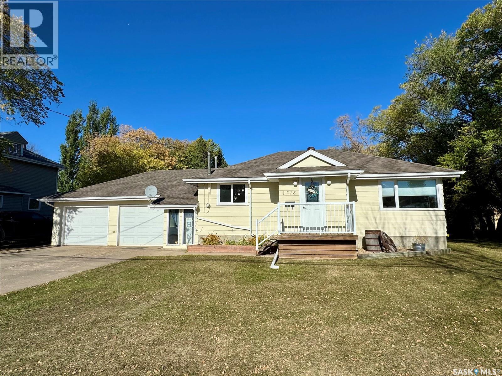 1218 7 Street East, Prince Albert, SK S6V 0T9