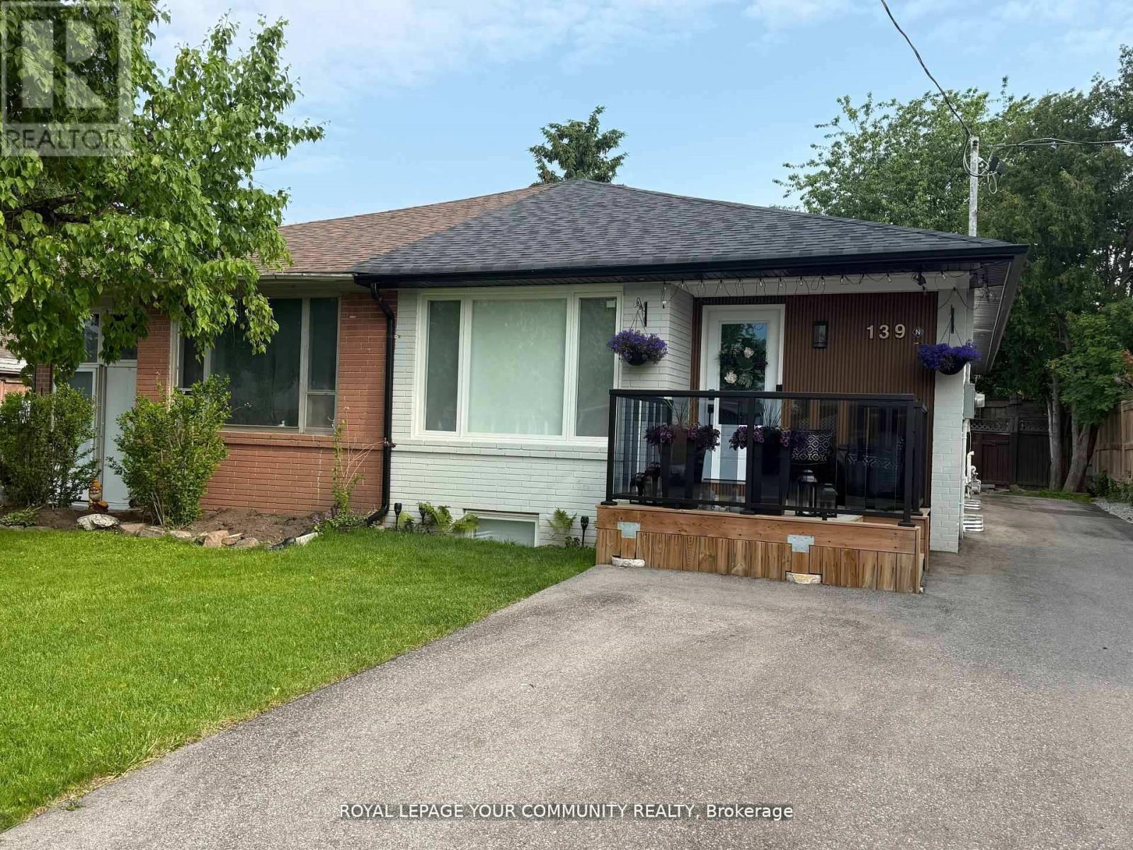 139 Septonne Ave, Newmarket, ON L3Y 2W4