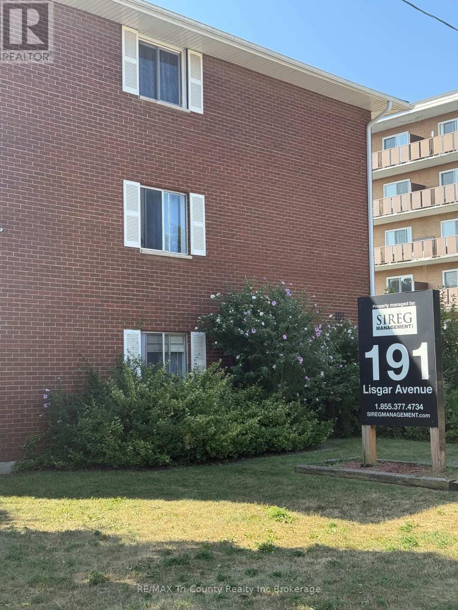 105 191 Lisgar Ave, Tillsonburg, ON N4G 3L5