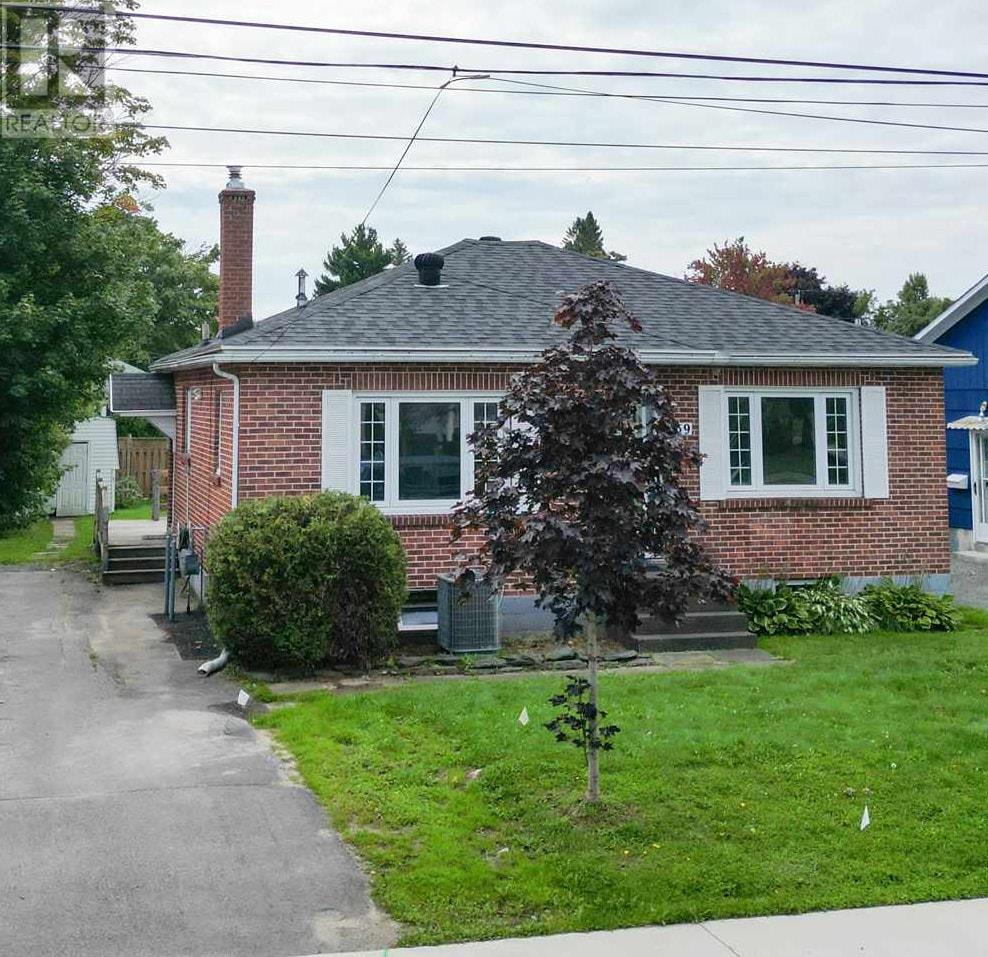 59 Mark St, Sault Ste. Marie, ON P6A 3M1