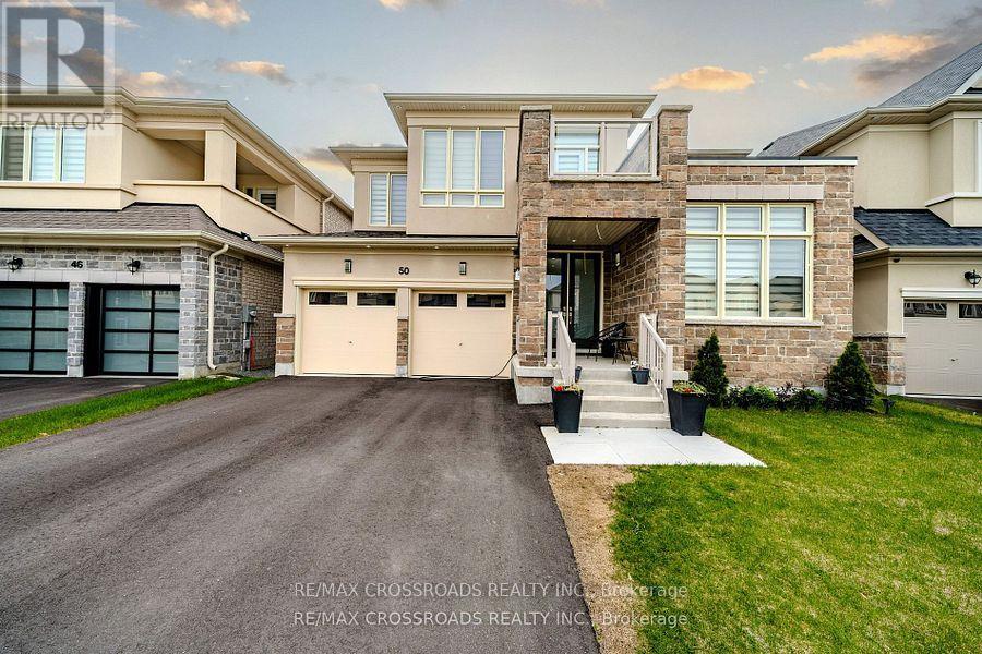 50 Carriage Shop Bnd, East Gwillimbury Queensville, ON L9N 0Y5