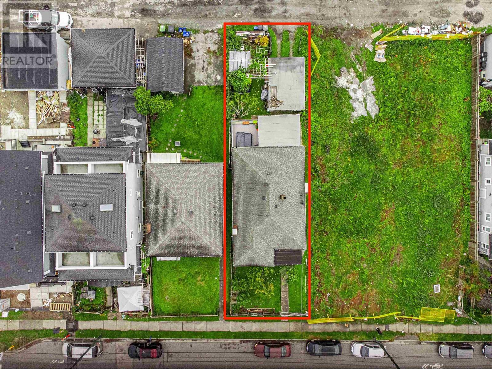 4836 Earles St, Vancouver, BC V5R 3R5
