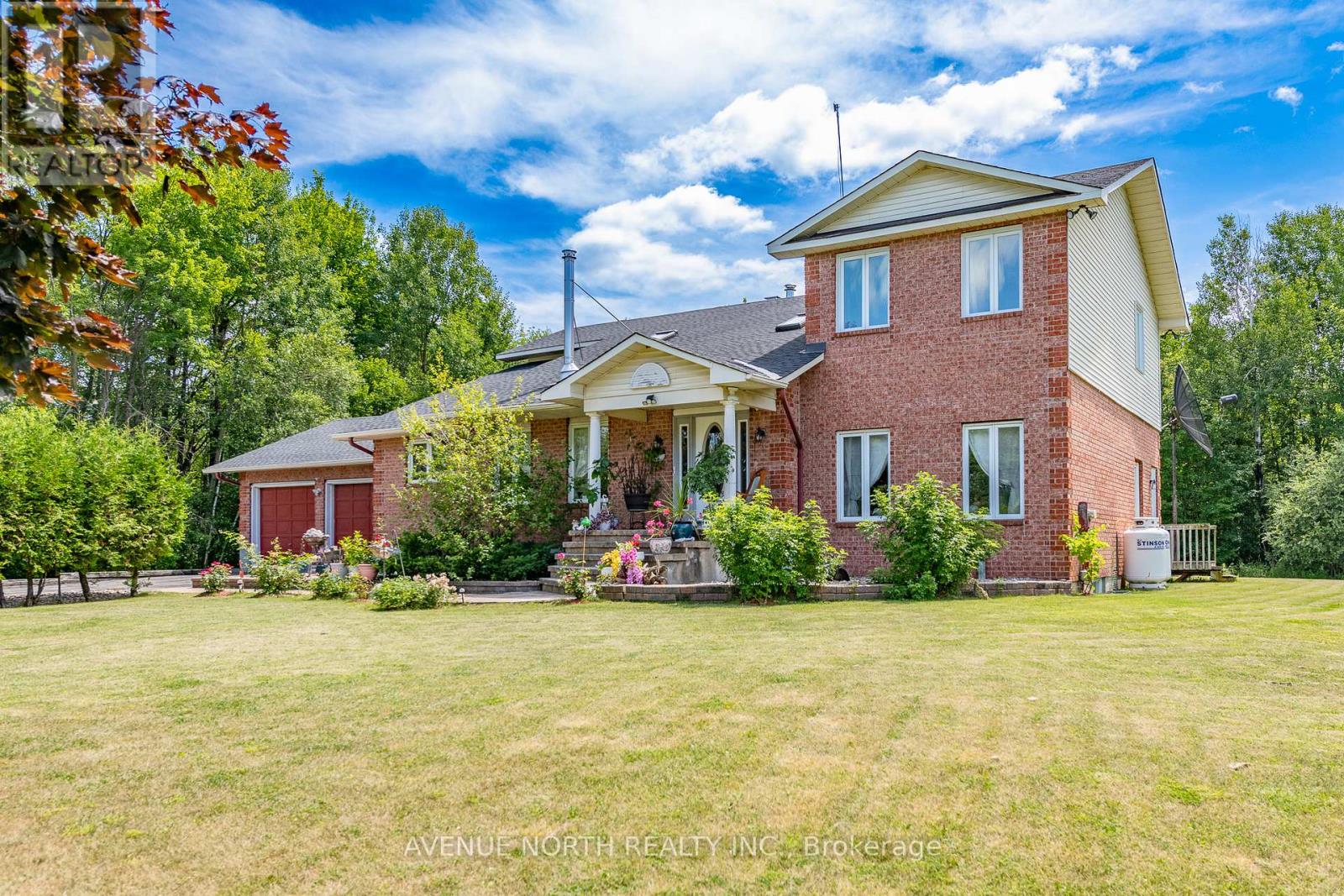 2310 Russland Rd, Russell, ON K0A 3H0