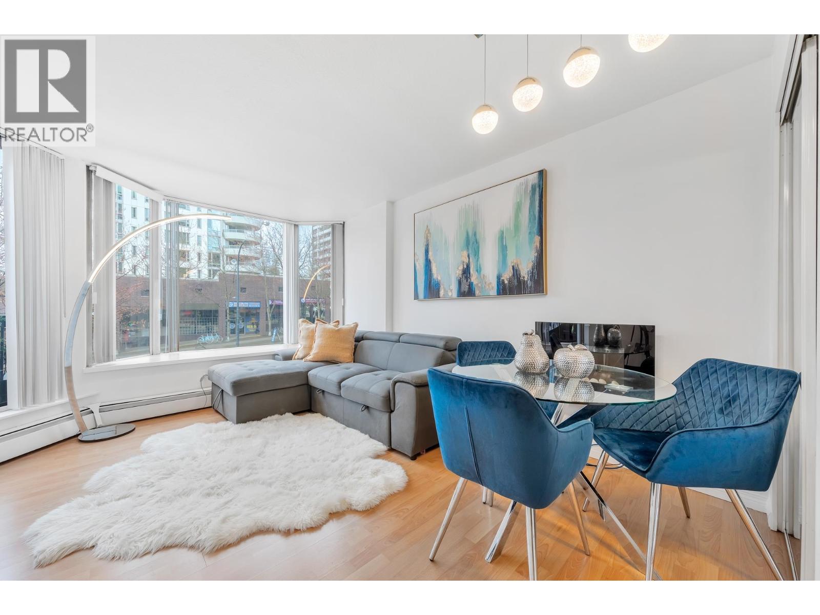 1330 Burrard Street Unit 209, Vancouver, BC V6Z 2B8