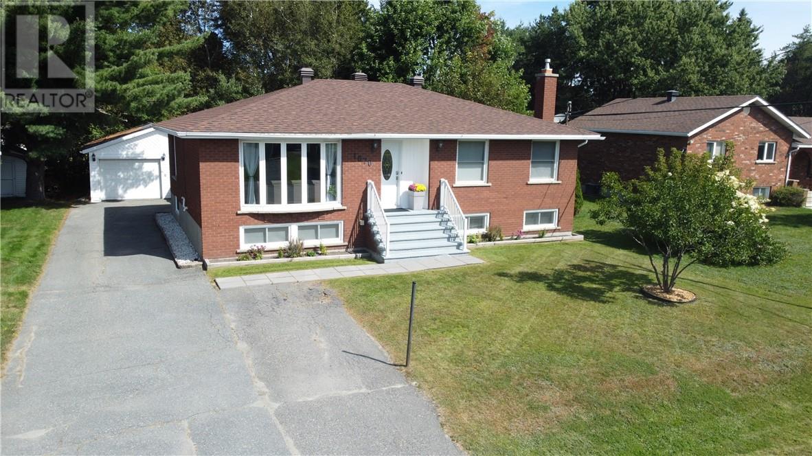 1670 Second St, Val Caron, ON P3N 1K1