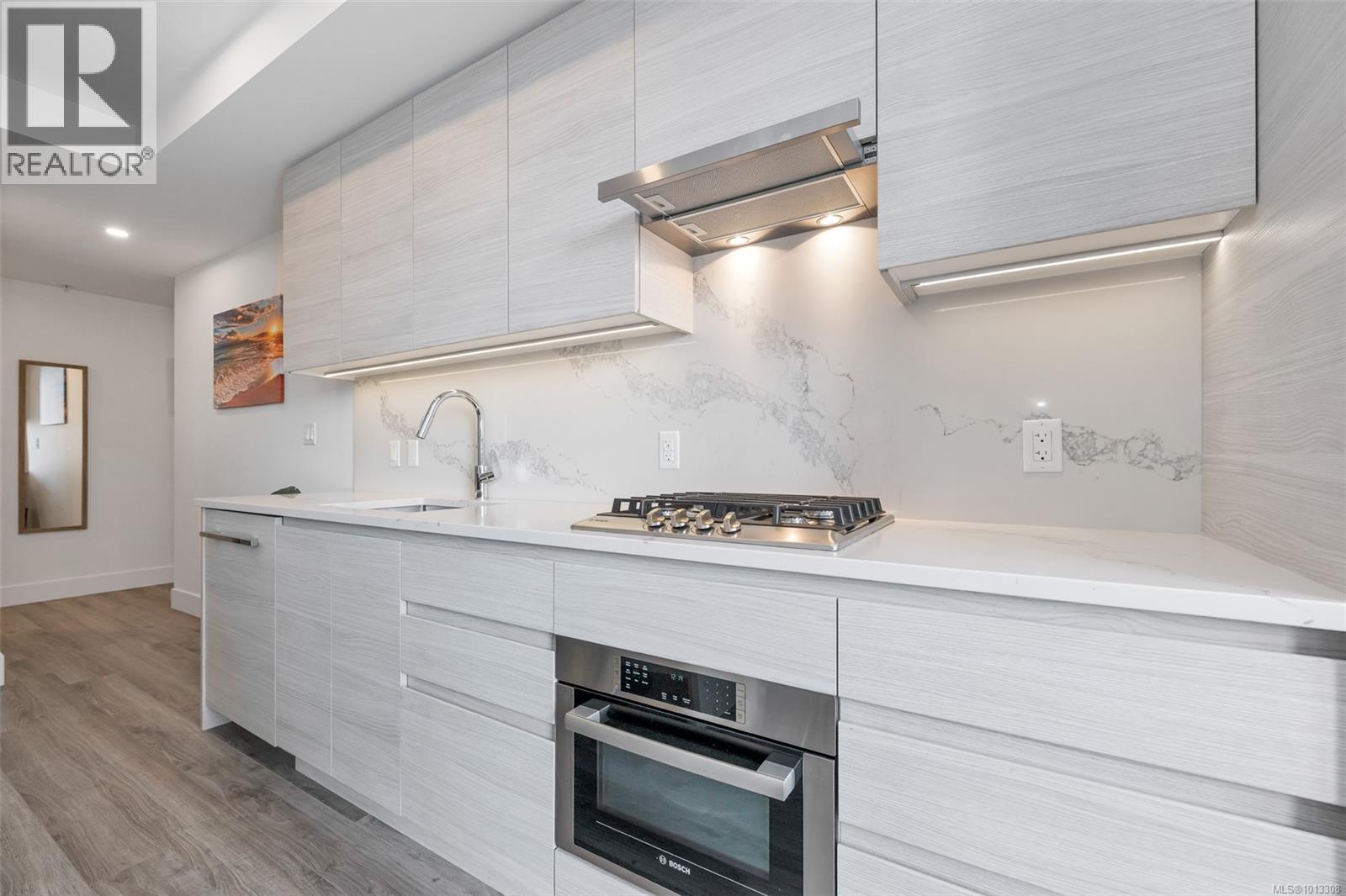 777 Herald St Unit 709 St, Victoria, BC V8T 0C7