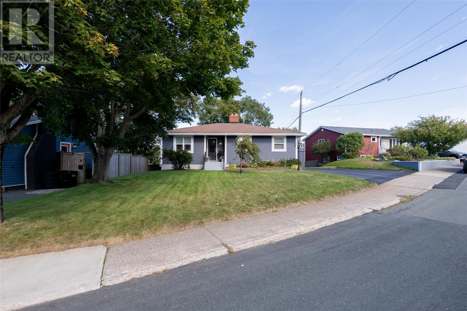 21 Grieve St, St. John's, NL A1E 3V8