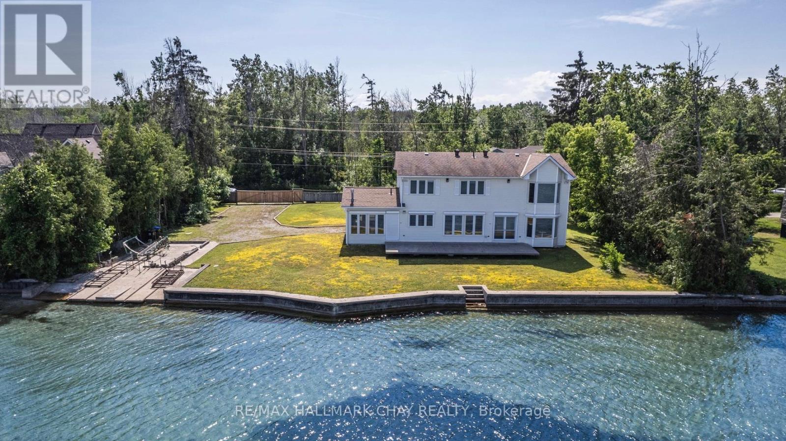 2653 Leonard St, Innisfil, ON L9S 3V3