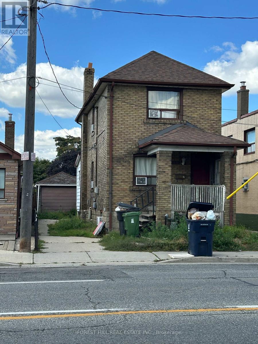 666 Jane St, Toronto Rockcliffe-smythe, ON M6N 4A7