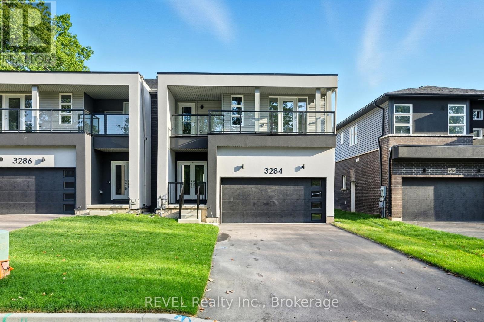 3284 Parker Ave, Fort Erie, ON L0S 1N0
