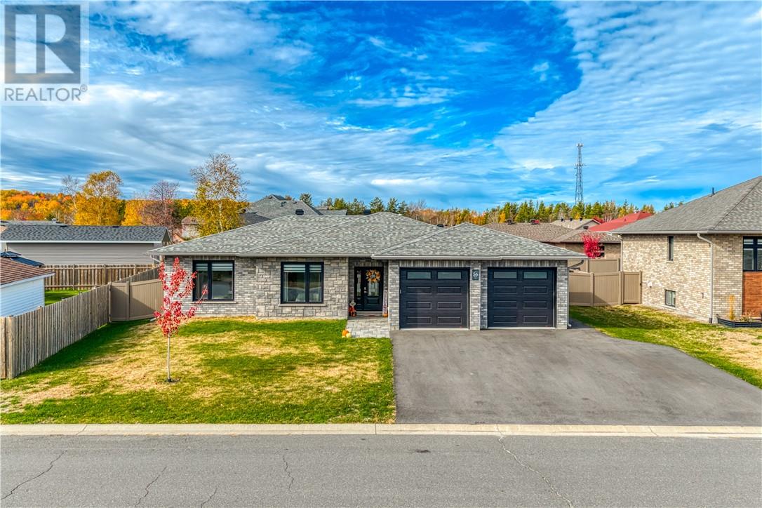 56 Oak St, Capreol, ON P0M 1H0
