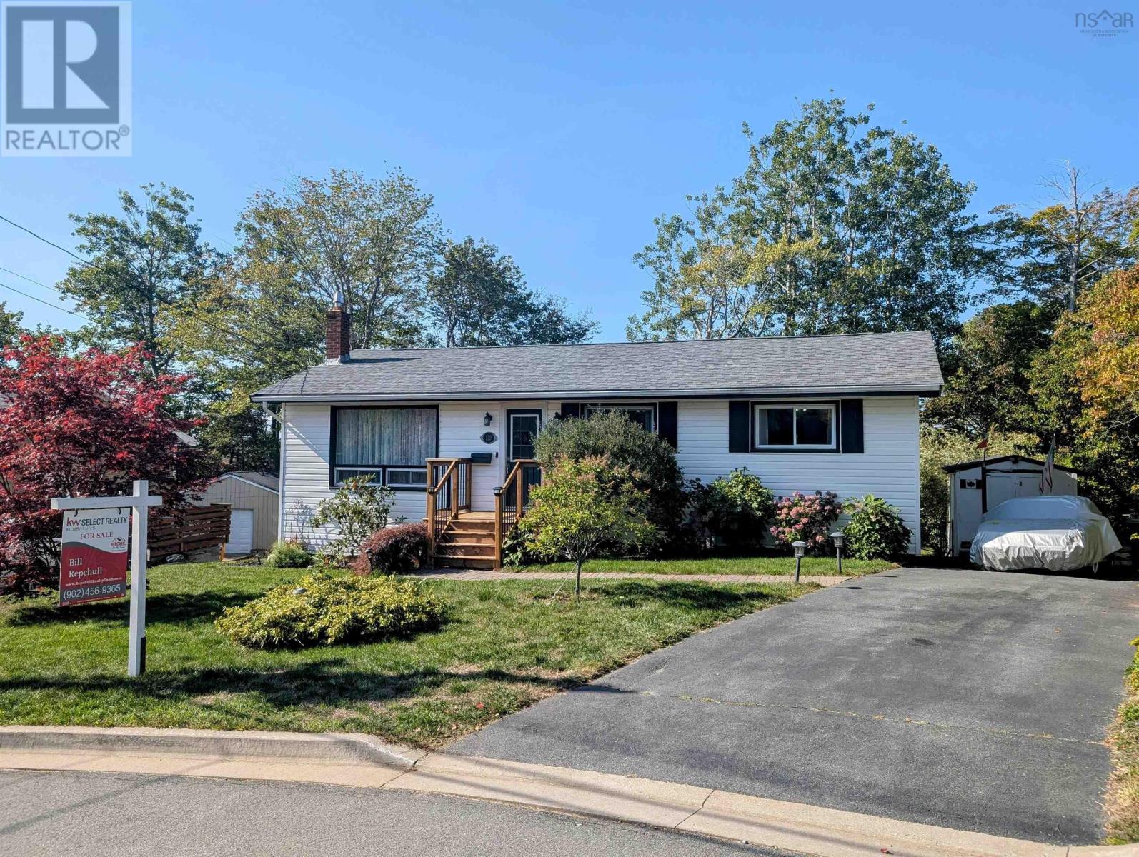 129 Quaker Cres, Lower Sackville, NS B4C 2Z2