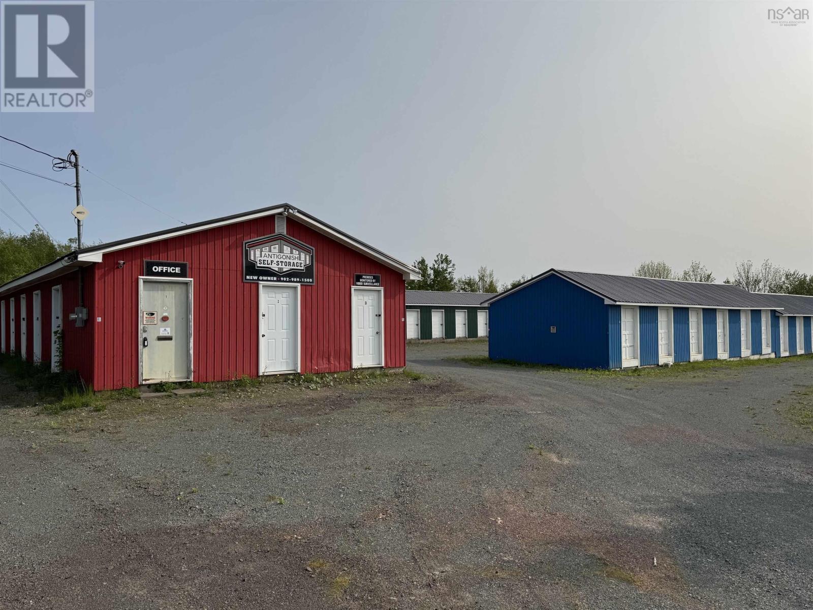 86 Angus Macquarrie Dr, Antigonish, NS B2G 2L5