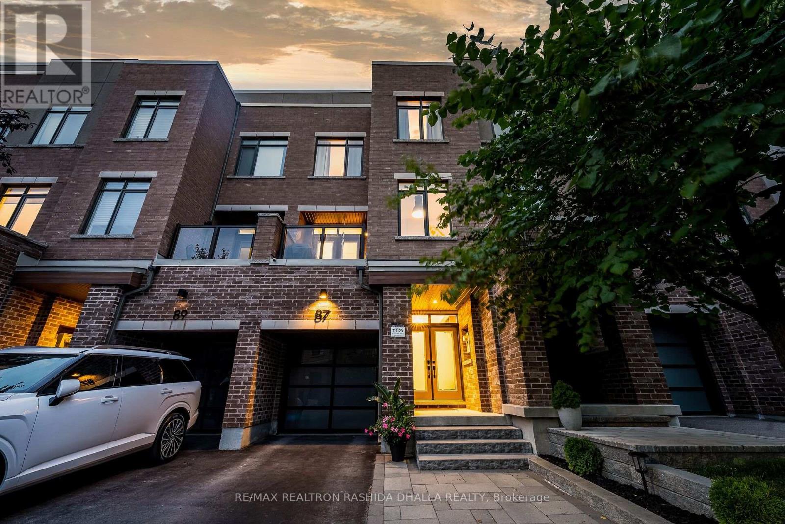 87 Glenngarry Cres, Vaughan, ON L6A 4Z4