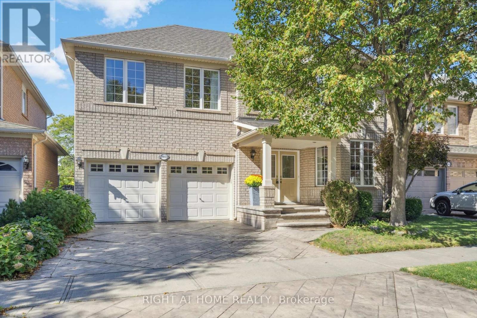 1413 Pinecliff Rd, Oakville, ON L6M 3Z2