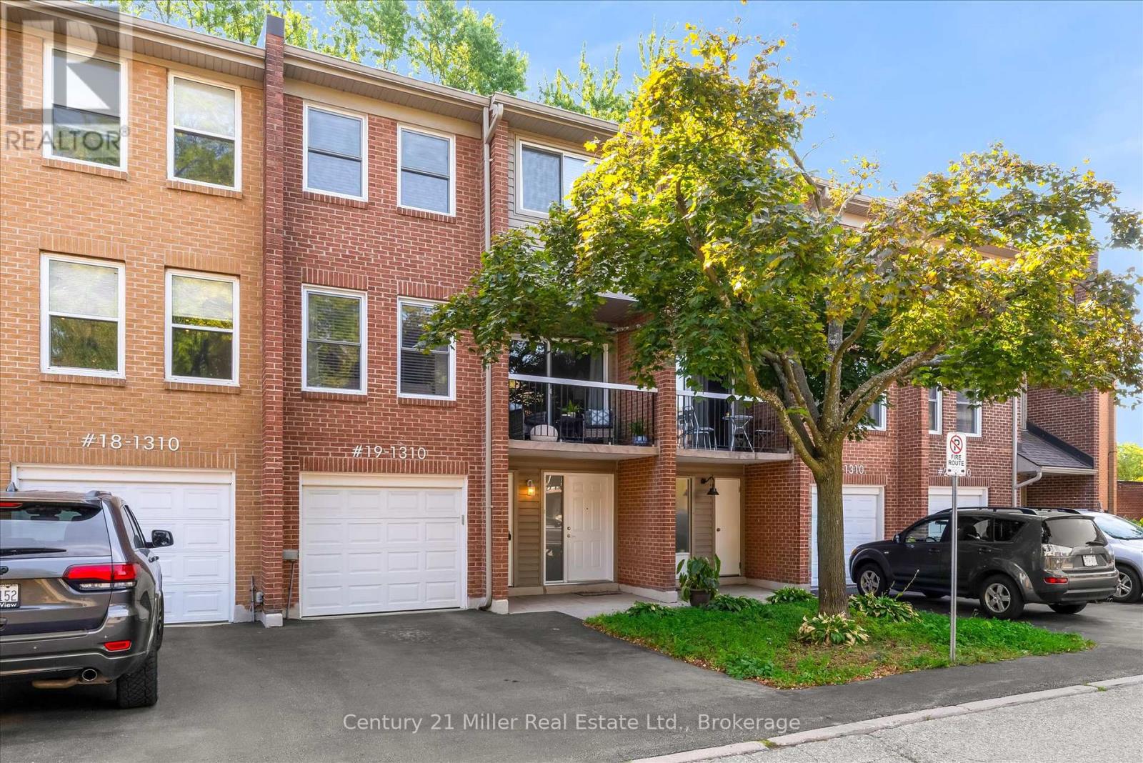 19 1310 Hampton St, Oakville, ON L6H 2S6