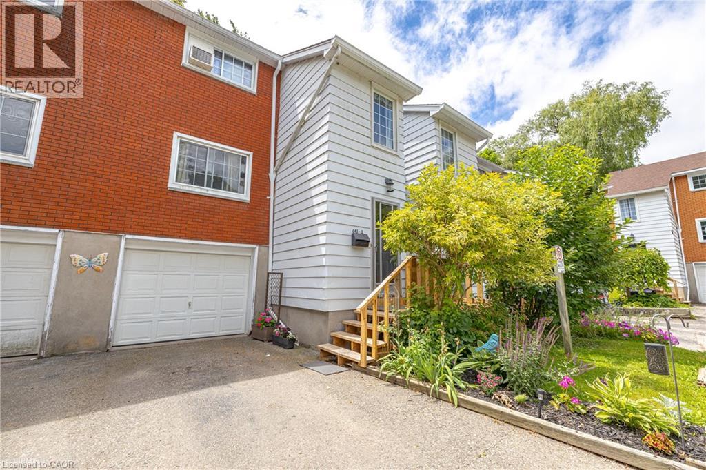 643 Albert Street Unit 2, Waterloo, ON N2L 3V5