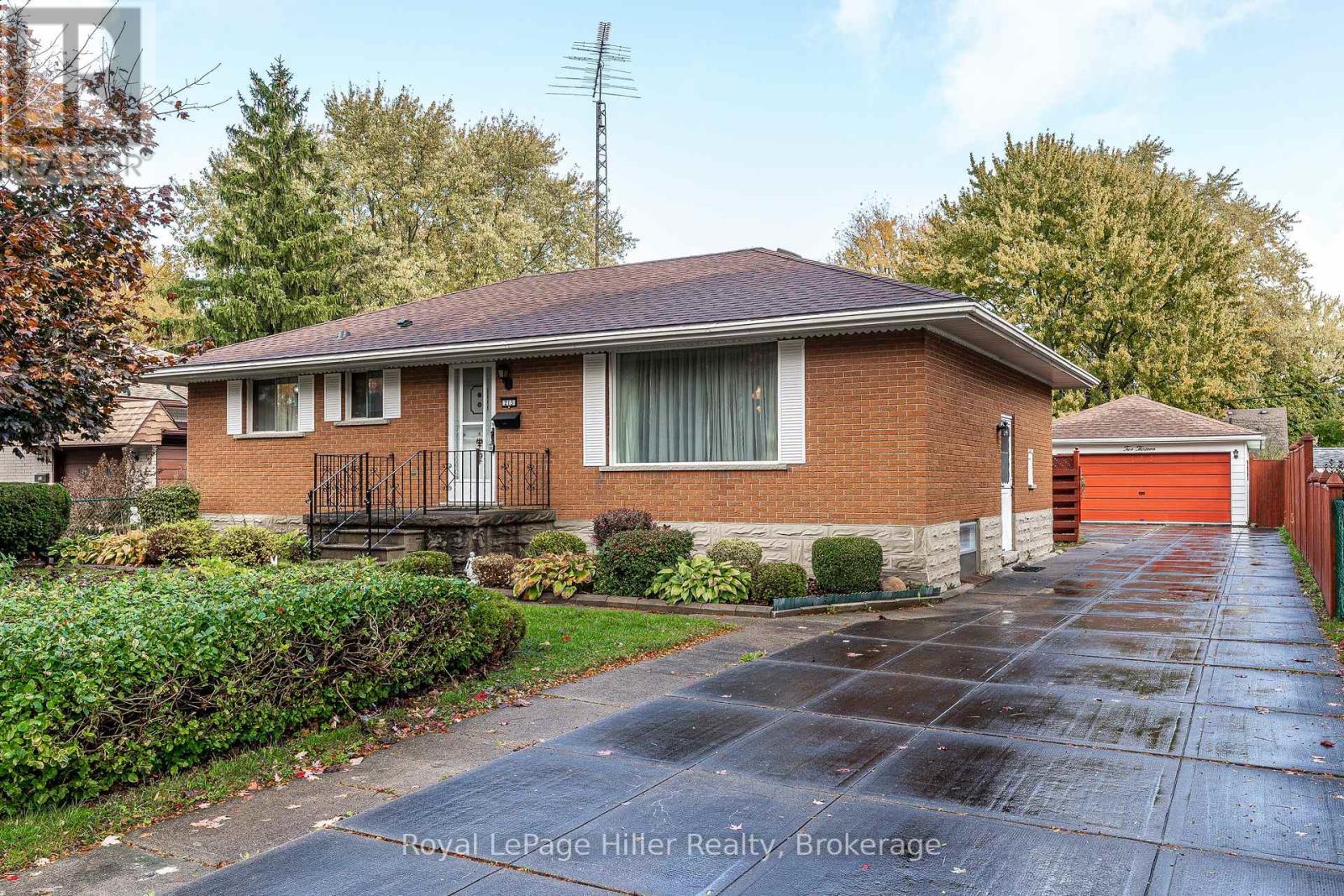 213 Home St, Stratford, ON N5A 2A4