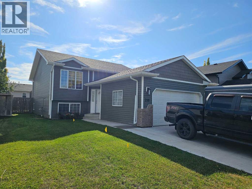 219 Lancaster Dr, Red Deer, AB T4R 2R4