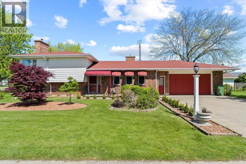 444 Oak St E, Leamington, ON N8H 3V7