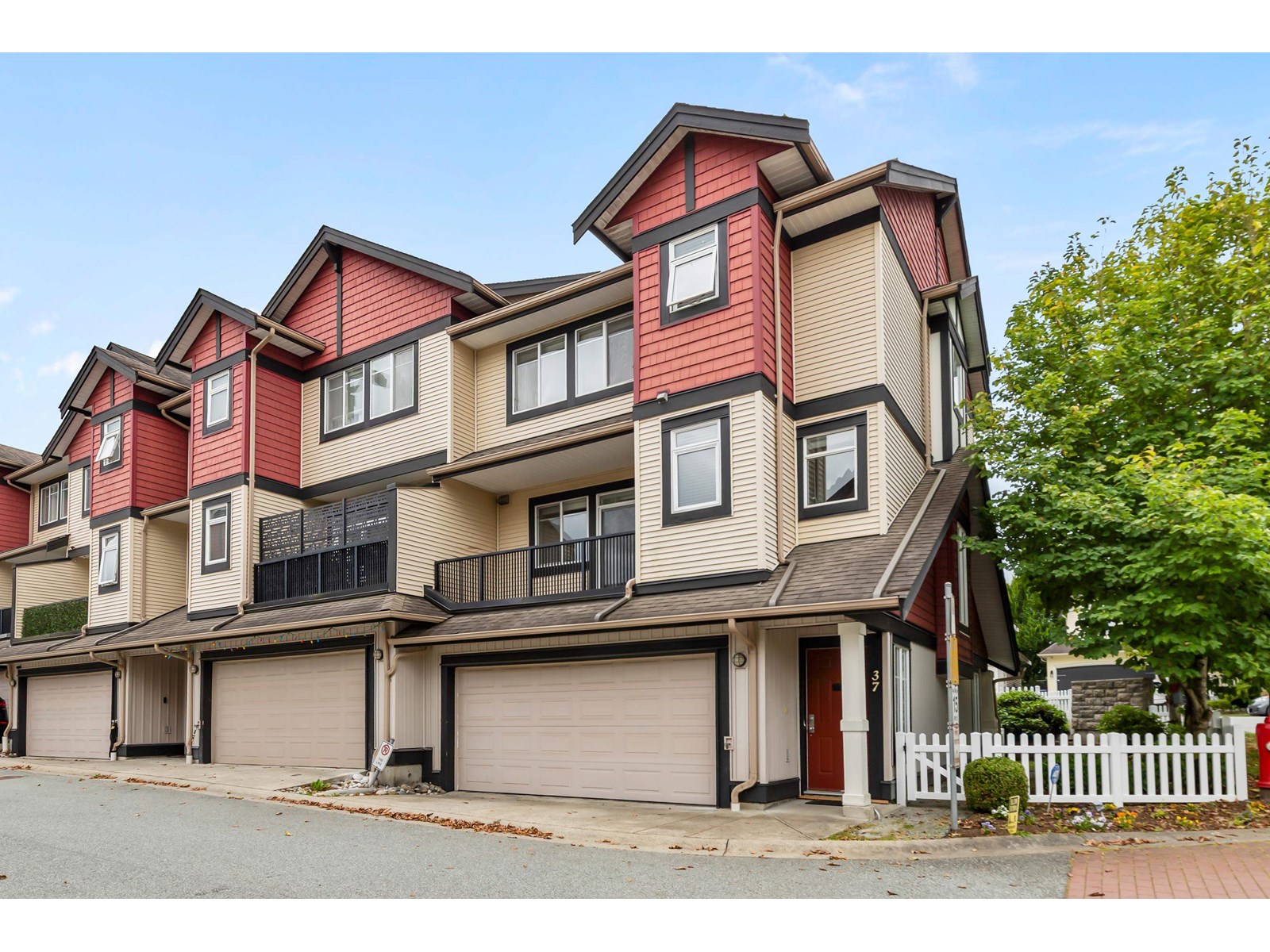 7168 179 Street Unit 37, Surrey, BC V3S 8C5