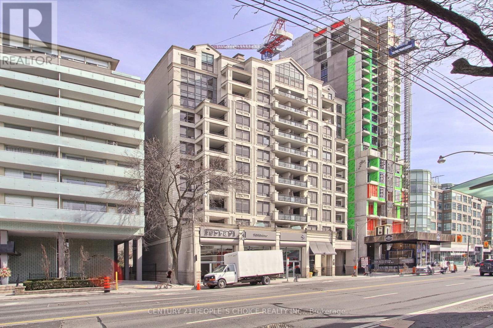 706 99 Avenue Rd, Toronto, ON M5R 2G5