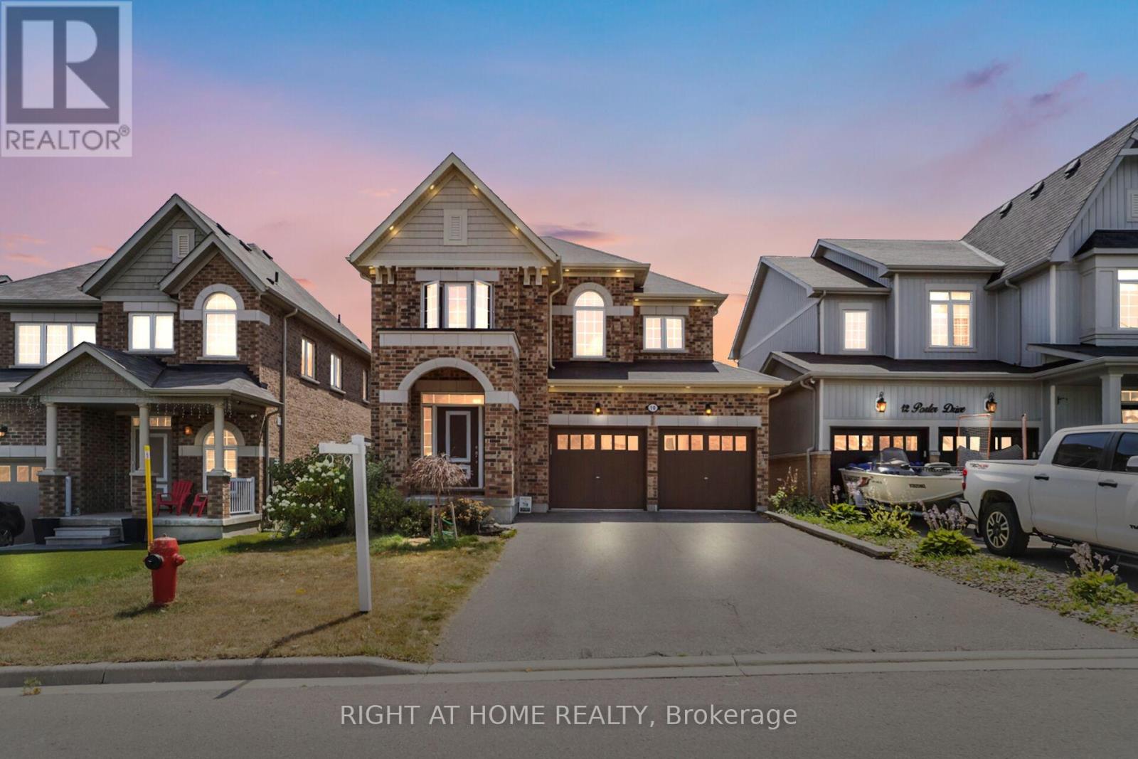 10 Porter Dr, Orangeville, ON L9W 6Z4