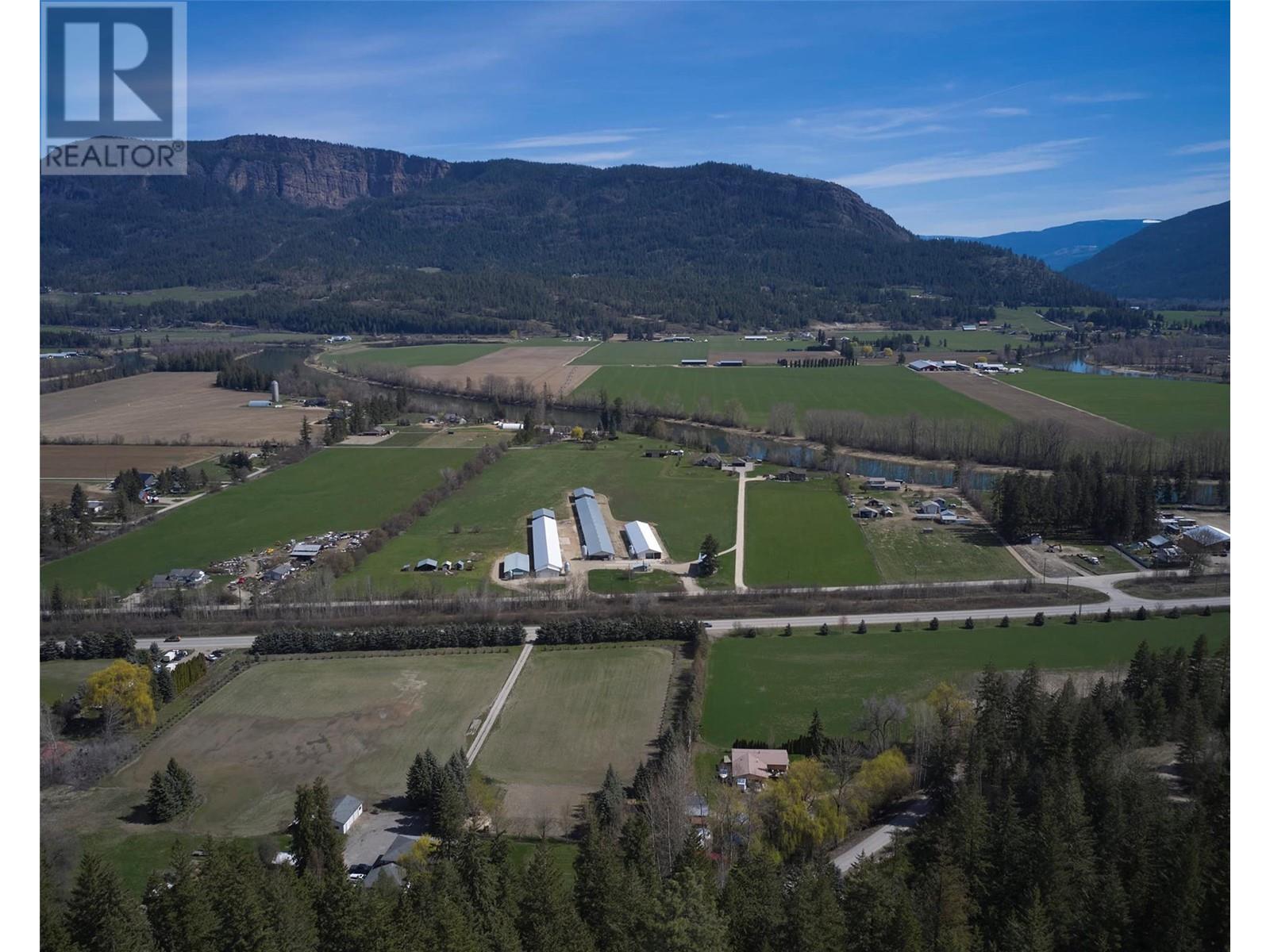 321 Oxbow Pl, Enderby, BC V0E 1V1