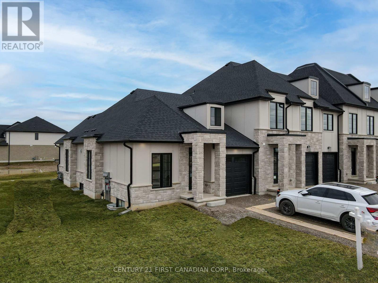 6694 Hayward Dr, London South South V, ON N6P 0H7