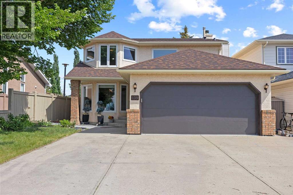 139 Hawkville Close NW, Calgary, AB T3G 3C3