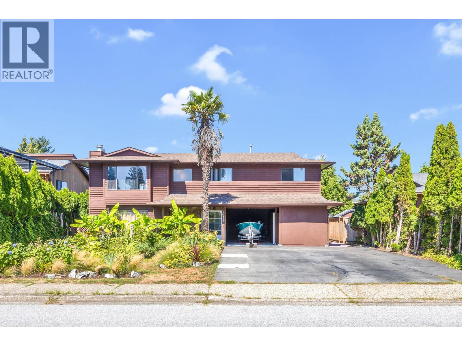 20463 Thorne Ave, Maple Ridge, BC V2X 8V1
