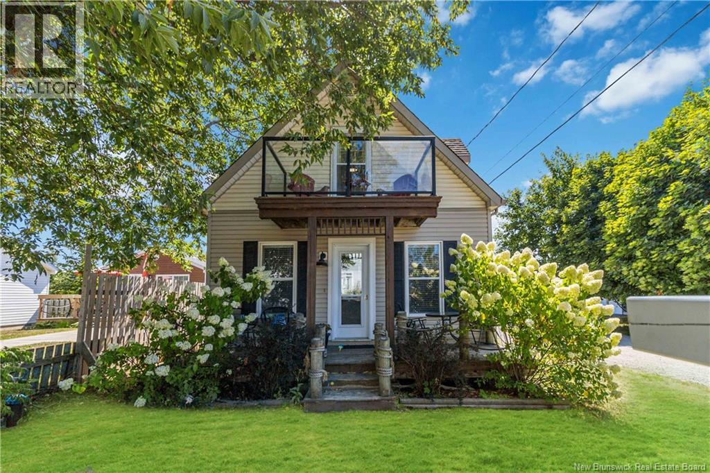 16 Railway Ave, Shediac, NB E4P 4Y5