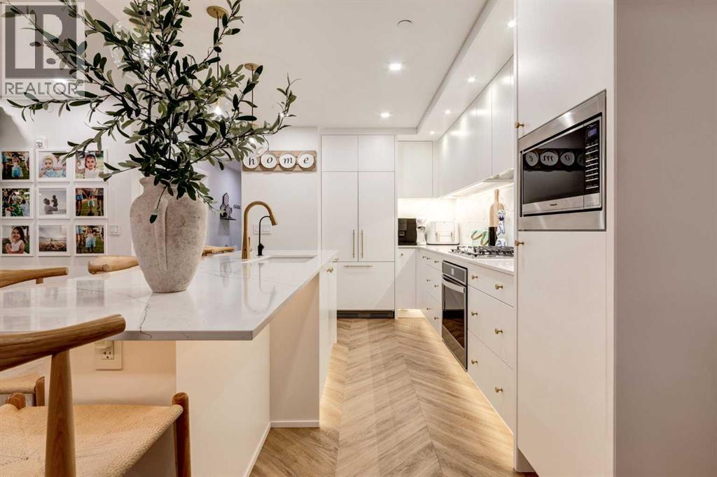 8445 Broadcast Avenue Sw Unit 110, Calgary, AB T3H 4C7