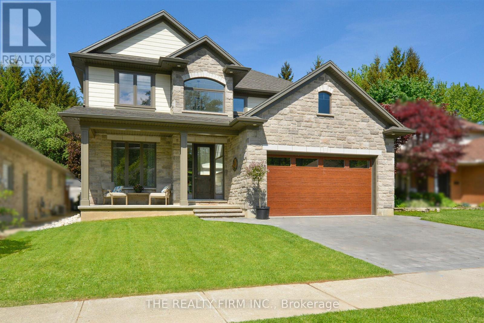 289 King St, Southwest Middlesex, ON N0L 1M0