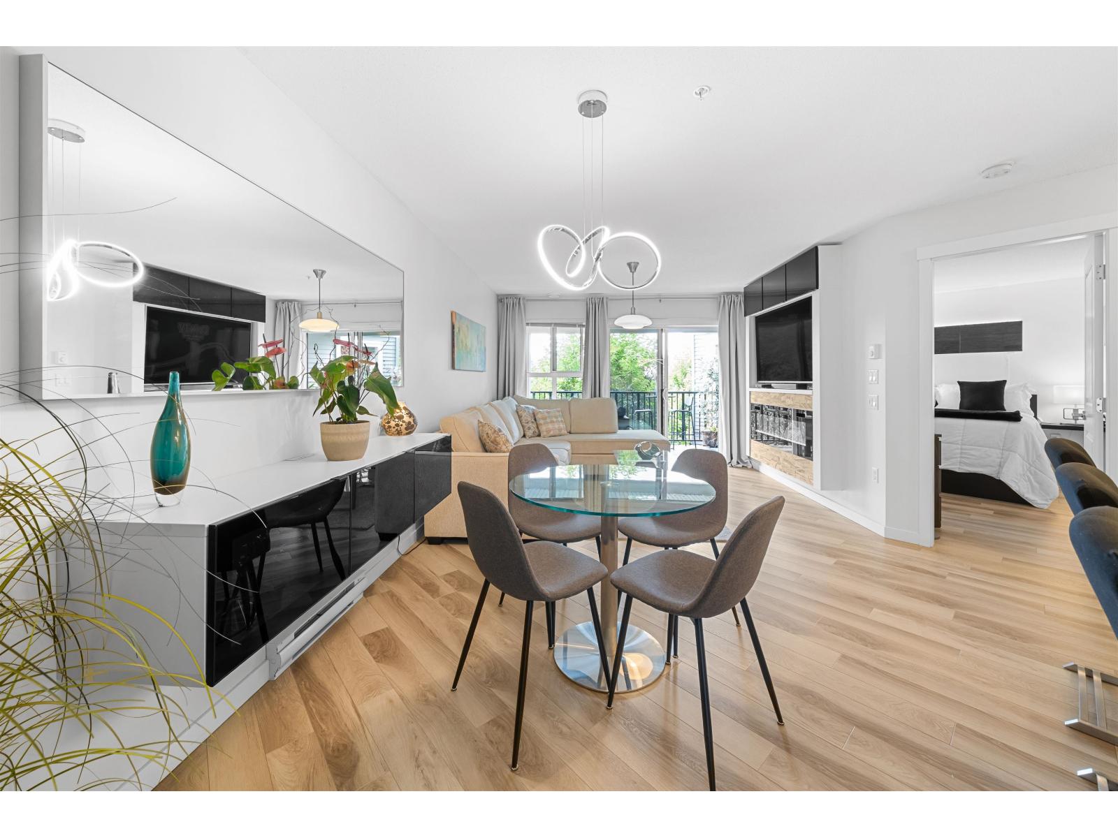3323 151 Street Unit 314, Surrey, BC V3Z 0L3