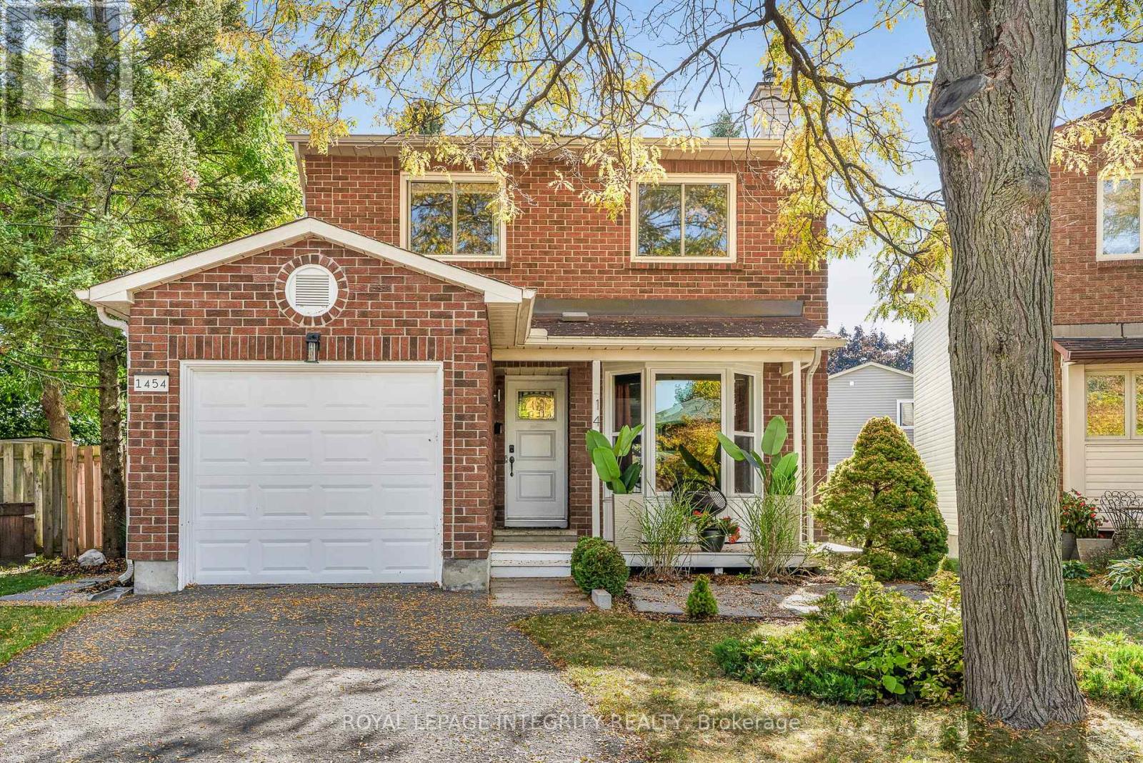 1454 Deavy Way, Ottawa, ON K1E 2W8