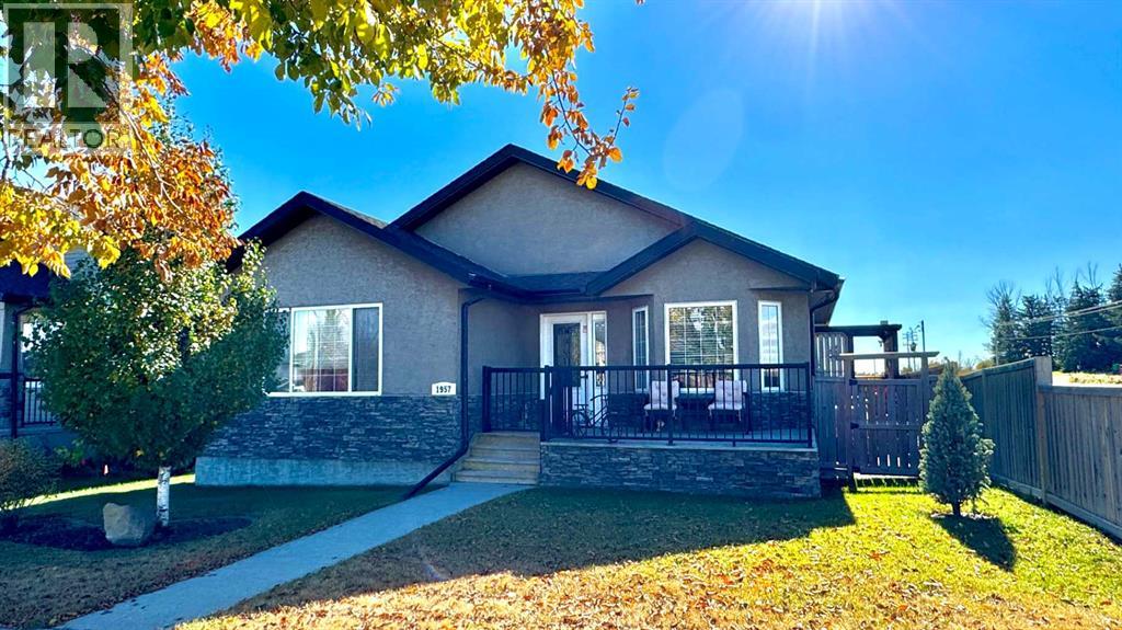 1957 High Country Dr NW, High River, AB T1V 0A5