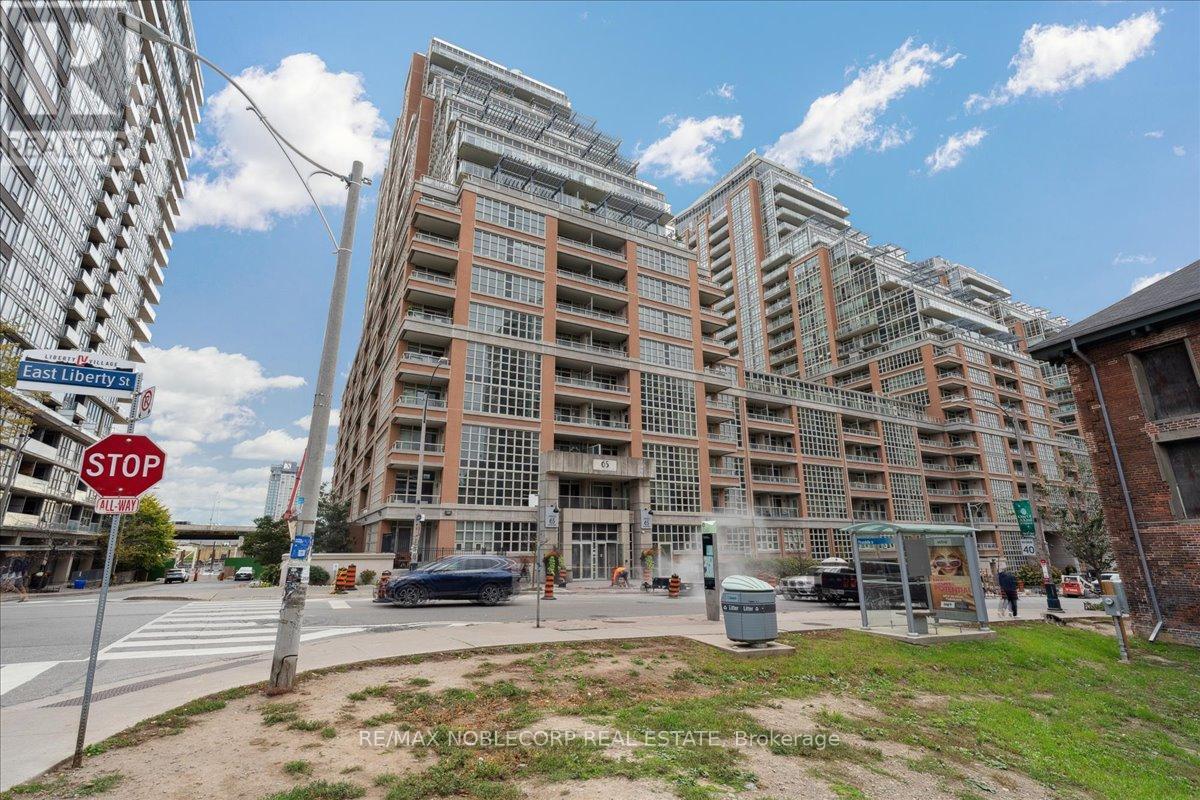 2317 65 East Liberty St, Toronto, ON M6K 3A2