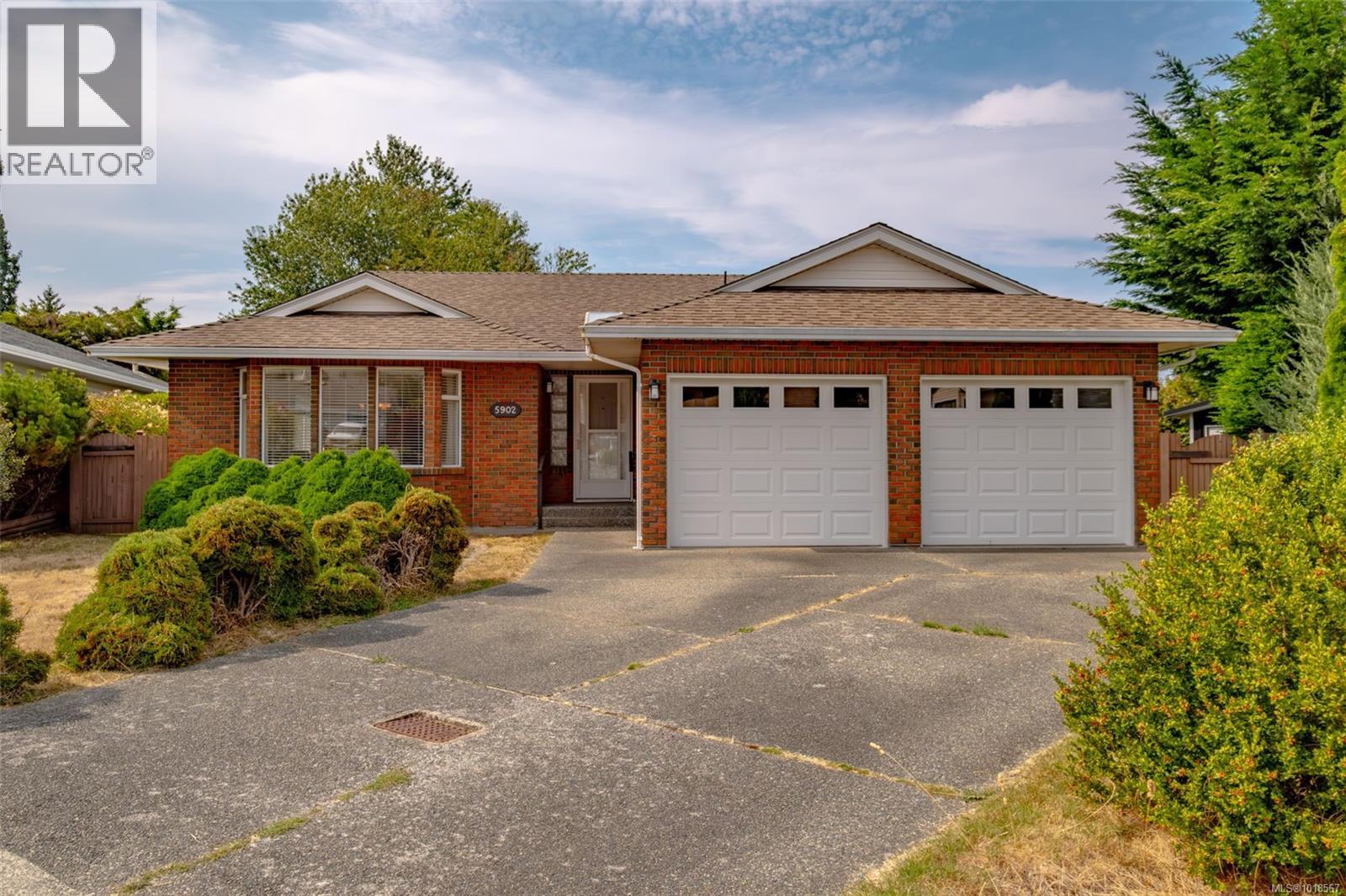 5902 Beacon Pl, Nanaimo, BC V9V 1J6