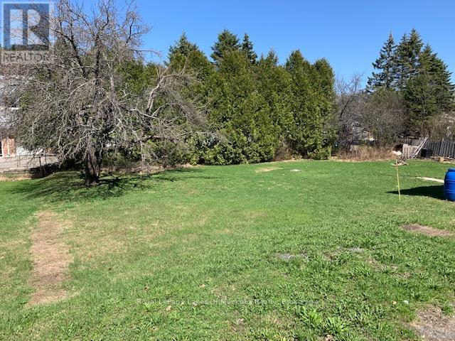 64 West Rd, Huntsville, ON P1H 1L8